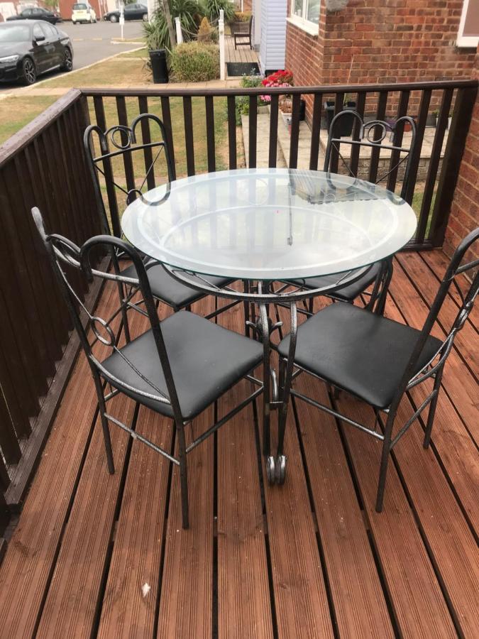 Leysdown-On-Sea Saddlebrook Holiday Park 3 Bedroom Brick Built Chalet Bungalow Leysdown-on-Sea Exterior foto