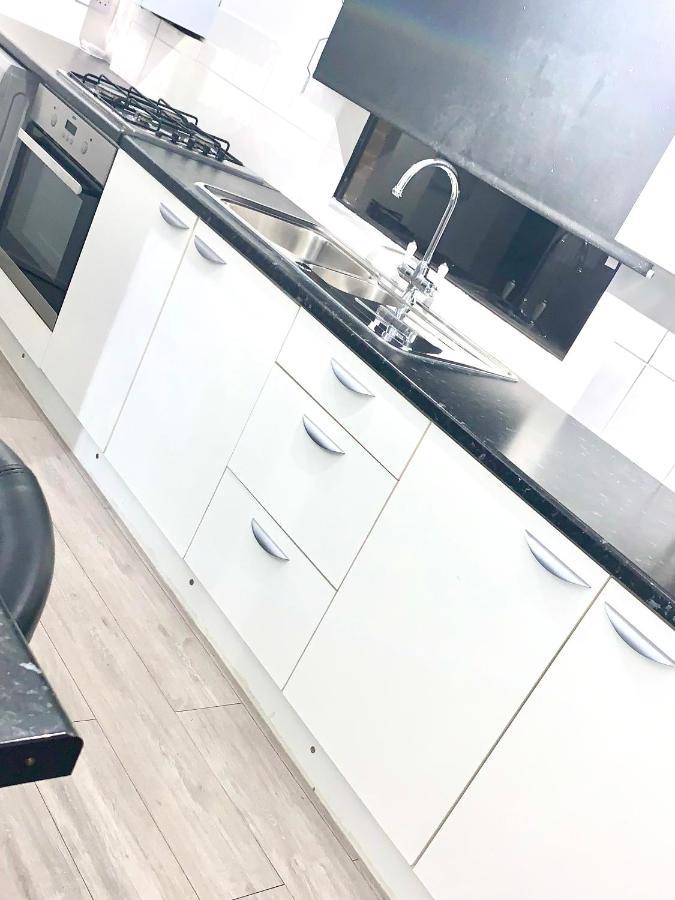 Leysdown-On-Sea Saddlebrook Holiday Park 3 Bedroom Brick Built Chalet Bungalow Leysdown-on-Sea Exterior foto